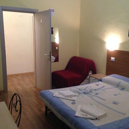 Le Charme House 2 Bed & Breakfast Rome Exterior photo